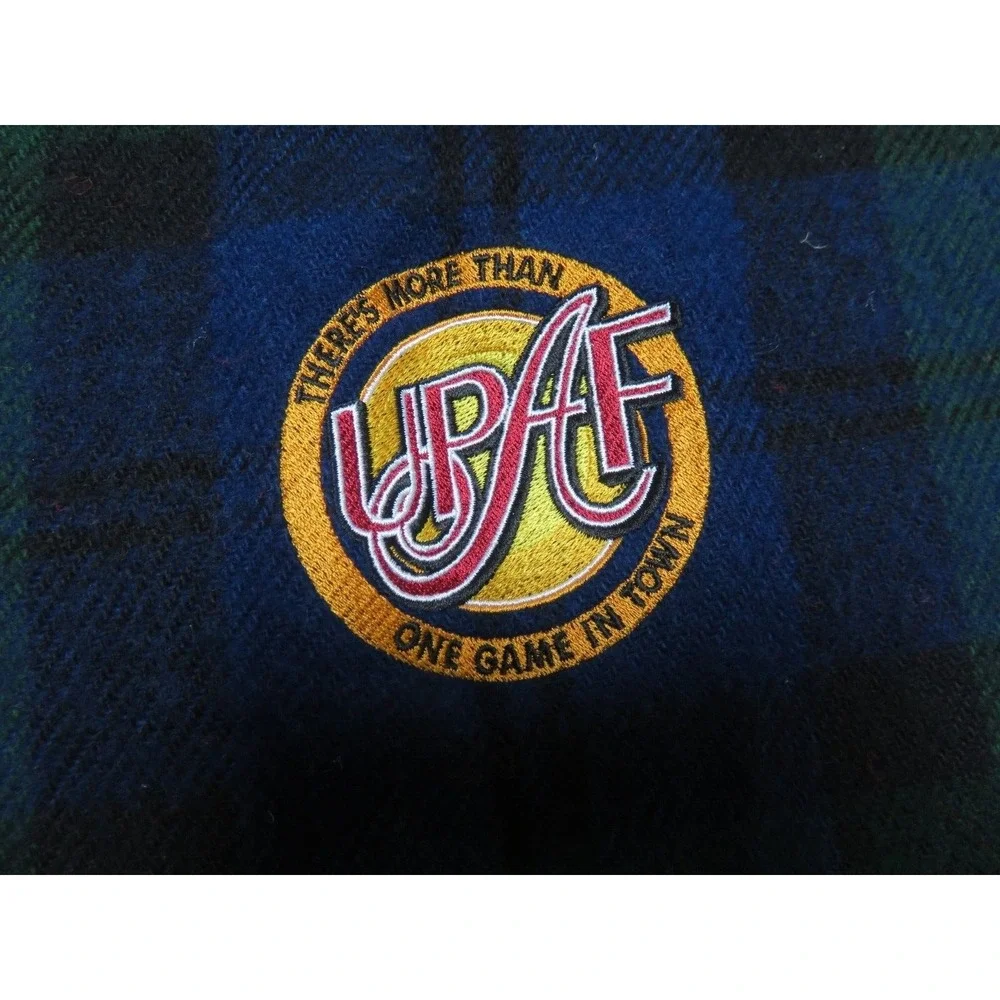 Lands' End Plaid Stadium Blanket Navy and Green Acrylic‎ Tartan w/Fringe 67x54